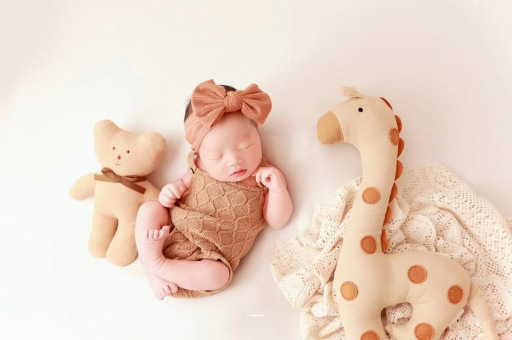 中山宝宝发型女绑扎方法 中山宝宝发型女绑扎方法